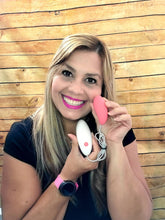 Cargar imagen en el visor de la galería, Fan Favorite