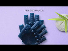 Cargar y reproducir el video en el visor de la galería, In Good Hands